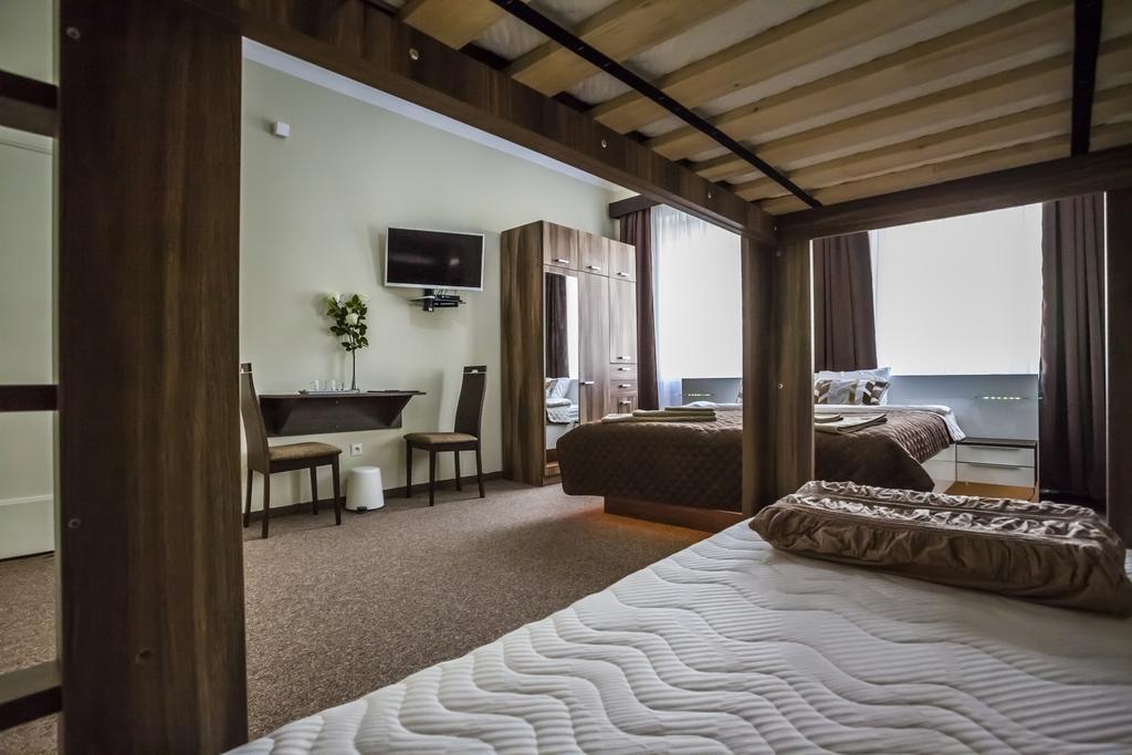 Luxury Air-Conditioned Rooms In Old Town Bratislava Ngoại thất bức ảnh
