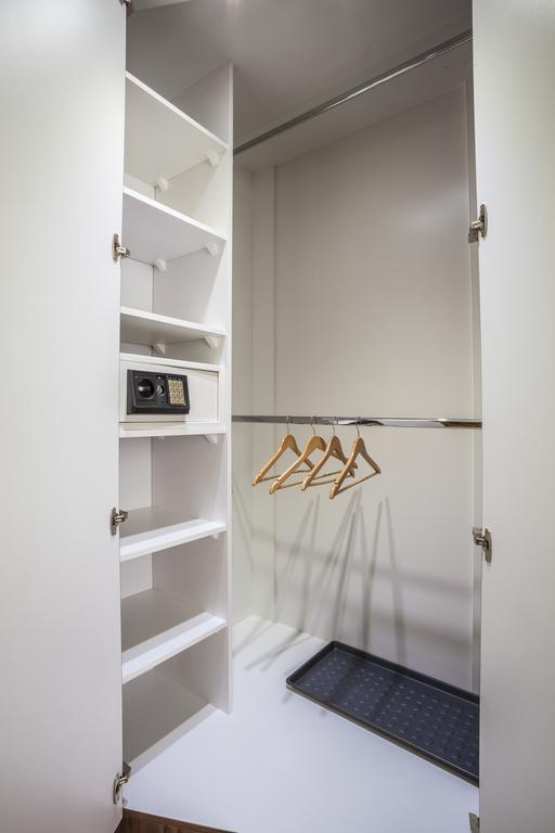 Luxury Air-Conditioned Rooms In Old Town Bratislava Ngoại thất bức ảnh