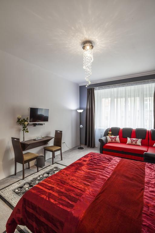 Luxury Air-Conditioned Rooms In Old Town Bratislava Ngoại thất bức ảnh