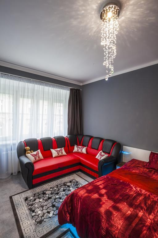 Luxury Air-Conditioned Rooms In Old Town Bratislava Ngoại thất bức ảnh