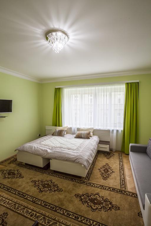 Luxury Air-Conditioned Rooms In Old Town Bratislava Ngoại thất bức ảnh
